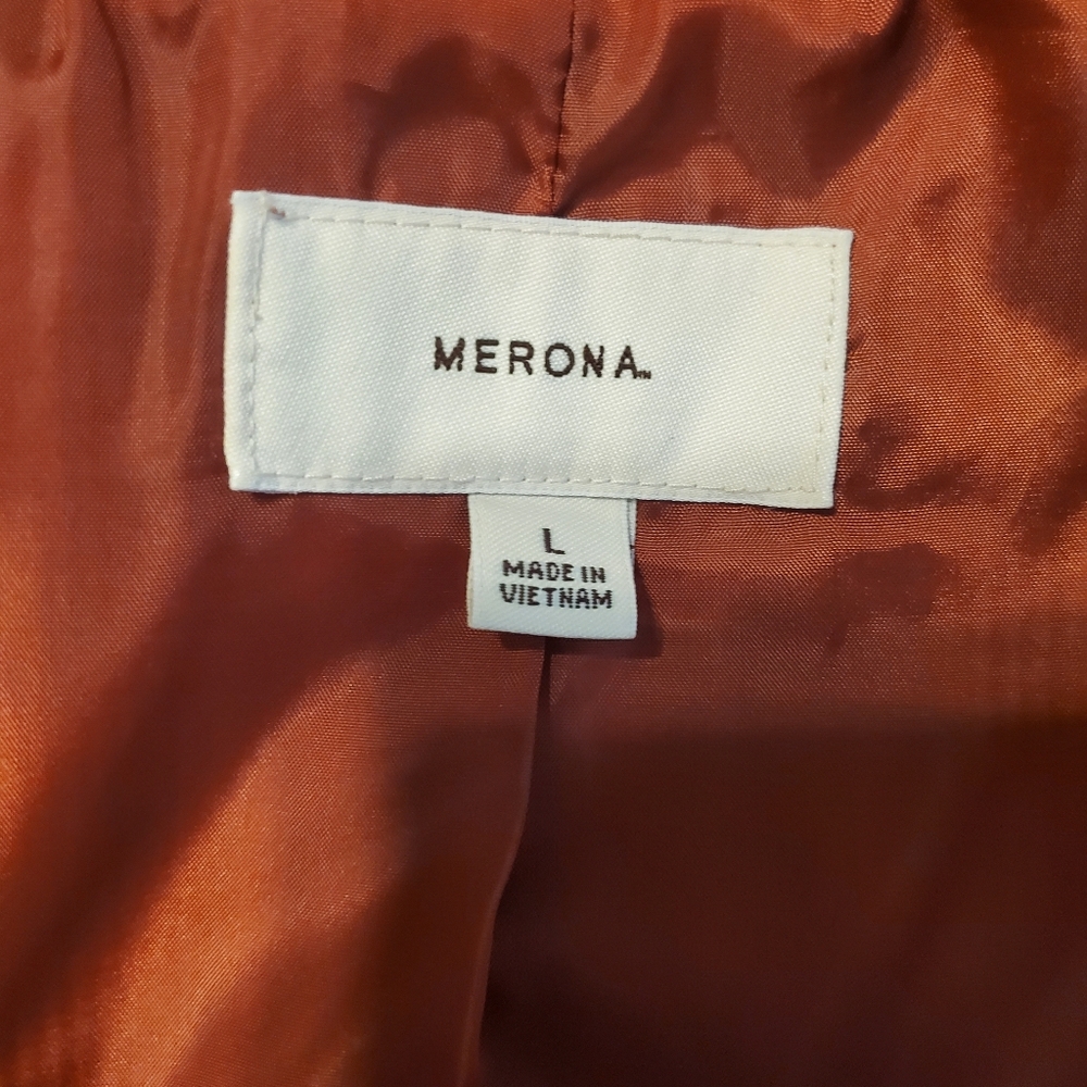 Jackets & Coats - Picture 3 of 4